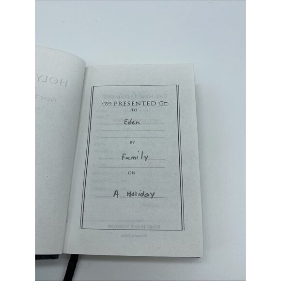 New Testament Holy Bible 2011 KJV Red Letter Edition 4 1/2" Tall x 3" Wide - Picture 7 of 11